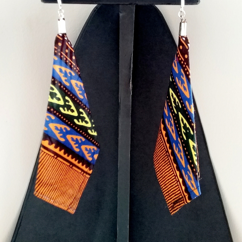 ■ 3/10 Wax Fabric Earrings for Women
